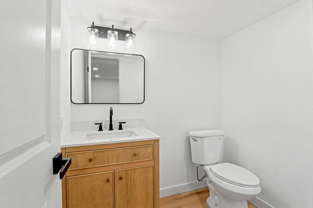 2230 W Manhattan, Wichita, KS 67204