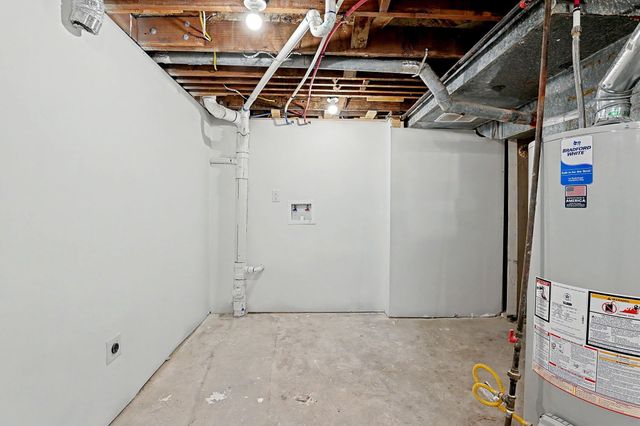 2230 W Manhattan, Wichita, KS 67204