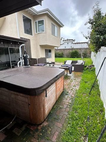 4909 Gaviota Avenue, Encino, CA 91436