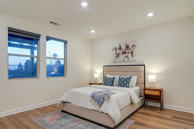17296 Abbey Rd, Poway, CA 92064