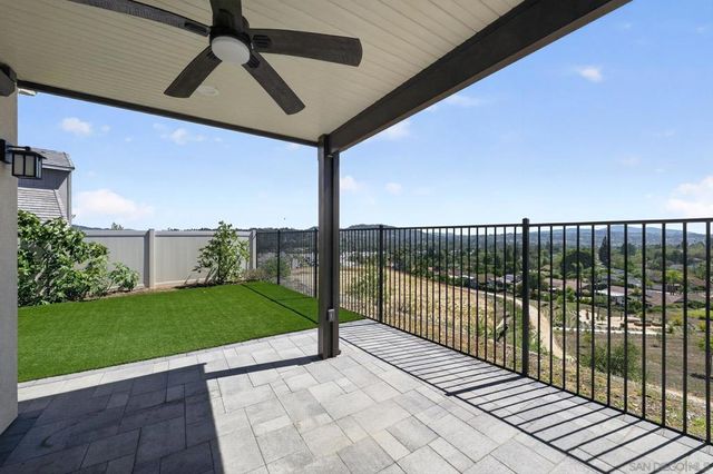 17296 Abbey Rd, Poway, CA 92064