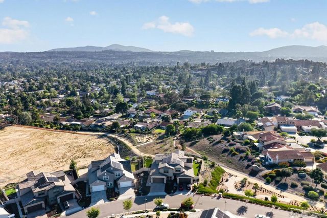 17296 Abbey Rd, Poway, CA 92064
