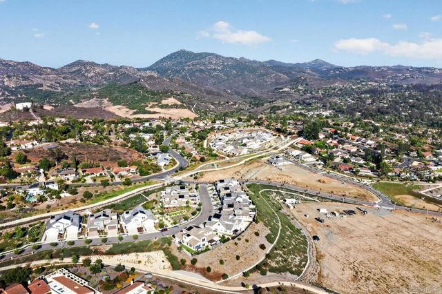 17296 Abbey Rd, Poway, CA 92064