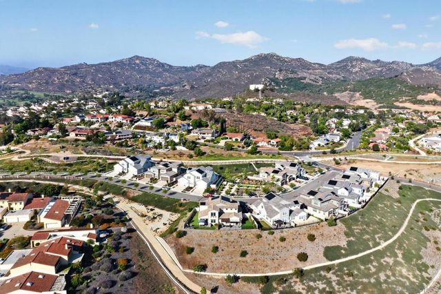 17296 Abbey Rd, Poway, CA 92064