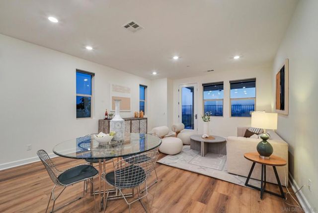 17296 Abbey Rd, Poway, CA 92064