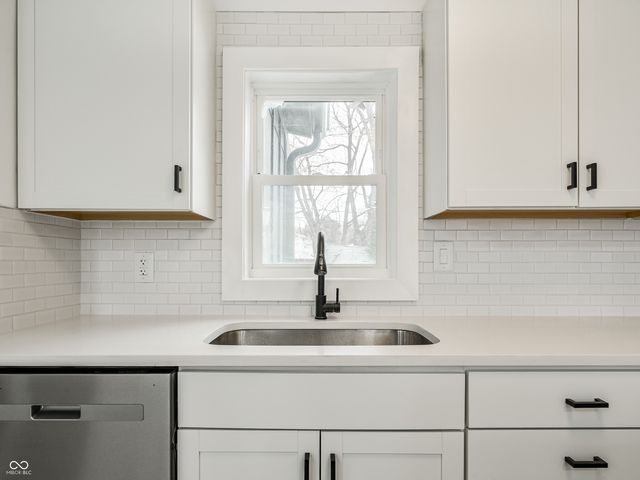 4213 Kingsley Drive, Indianapolis, IN 46205