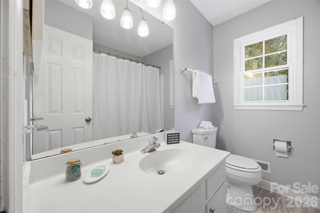 2811 Creekbed Lane, Charlotte, NC 28210