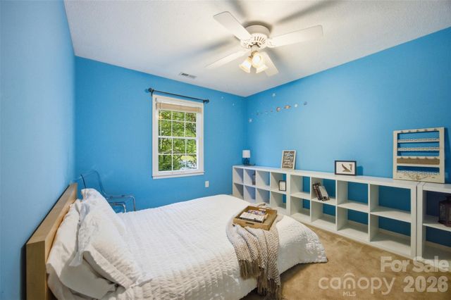 2811 Creekbed Lane, Charlotte, NC 28210