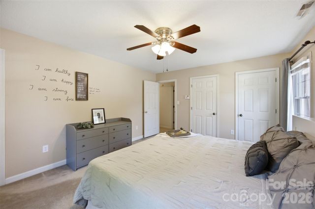 2811 Creekbed Lane, Charlotte, NC 28210