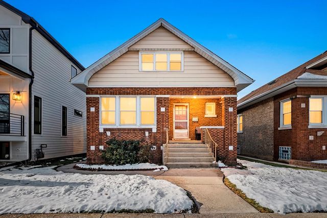 2716 Grove Avenue, Berwyn, IL 60402