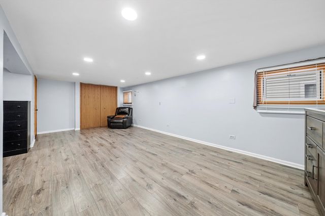 2716 Grove Avenue, Berwyn, IL 60402