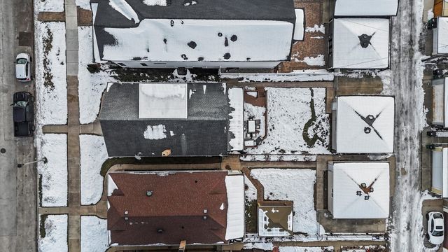 2716 Grove Avenue, Berwyn, IL 60402