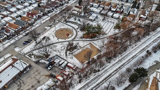 2716 Grove Avenue, Berwyn, IL 60402