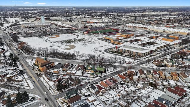 2716 Grove Avenue, Berwyn, IL 60402