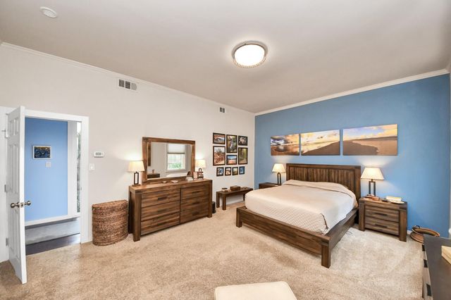 24 Bayou Shadows Street, Houston, TX 77024