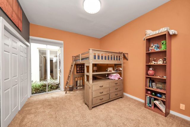 24 Bayou Shadows Street, Houston, TX 77024