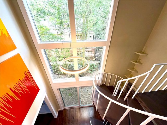 24 Bayou Shadows Street, Houston, TX 77024