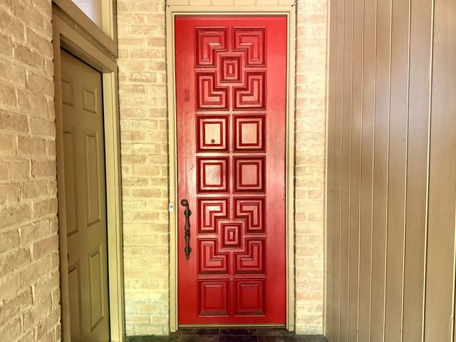 24 Bayou Shadows Street, Houston, TX 77024