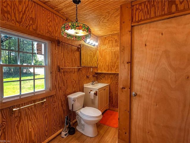 9147 Farys Mill RD, Gloucester, VA 23061