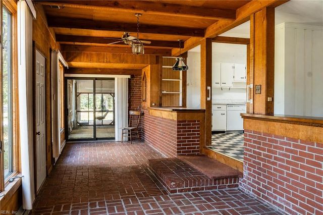 9147 Farys Mill RD, Gloucester, VA 23061