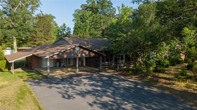 9147 Farys Mill RD, Gloucester, VA 23061