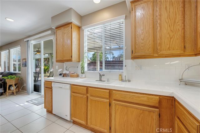 1568 Yeats, San Jacinto, CA 92583