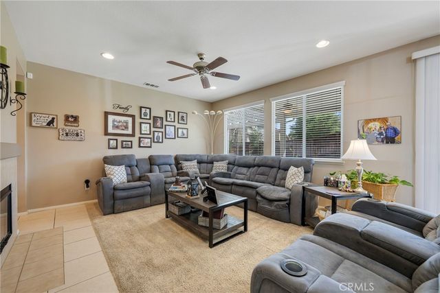 1568 Yeats, San Jacinto, CA 92583