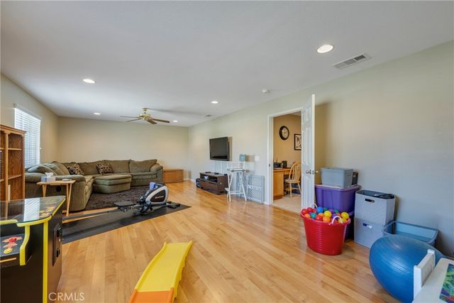 1568 Yeats, San Jacinto, CA 92583