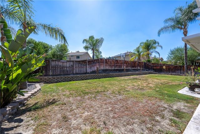 1568 Yeats, San Jacinto, CA 92583
