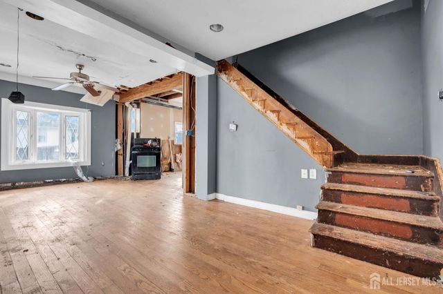 26 Murray Lane, Keansburg, NJ 07734