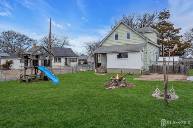 26 Murray Lane, Keansburg, NJ 07734