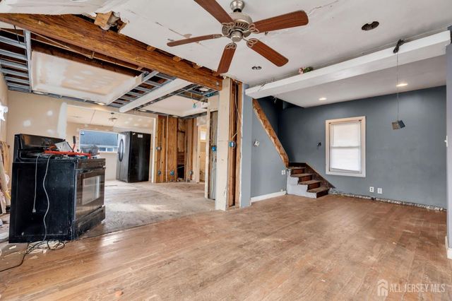 26 Murray Lane, Keansburg, NJ 07734