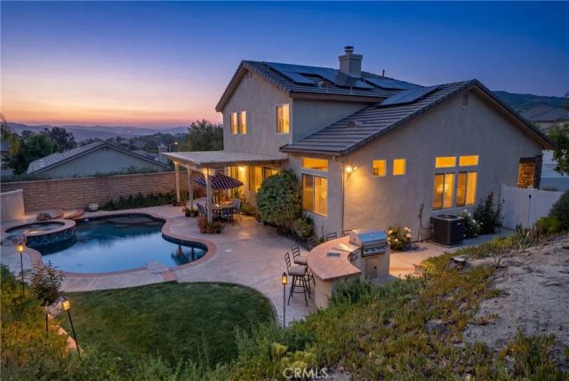 26445 Oakdale Canyon, Canyon Country, CA 91387