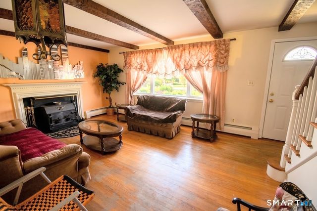 26 Washburn Drive, Plainville, CT 06062