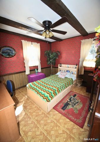 26 Washburn Drive, Plainville, CT 06062