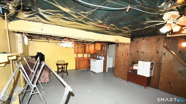 26 Washburn Drive, Plainville, CT 06062