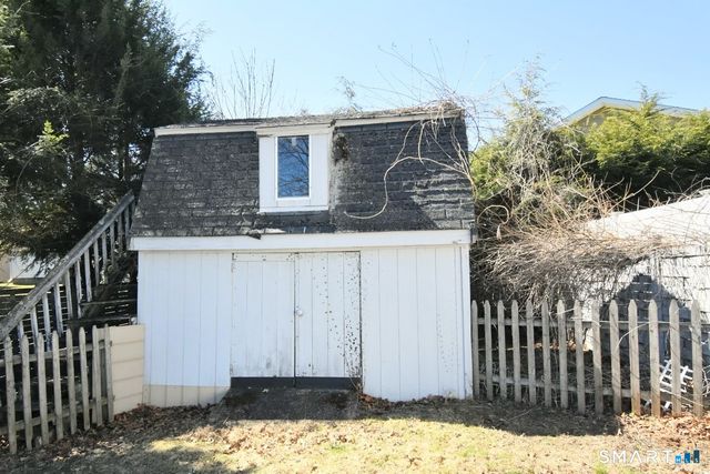 26 Washburn Drive, Plainville, CT 06062