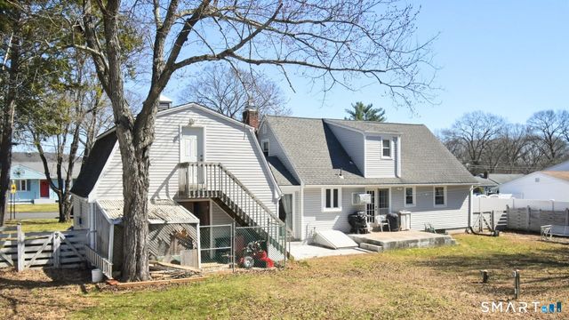 26 Washburn Drive, Plainville, CT 06062