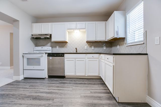 305 Glenmore Drive, San Angelo, TX 76903
