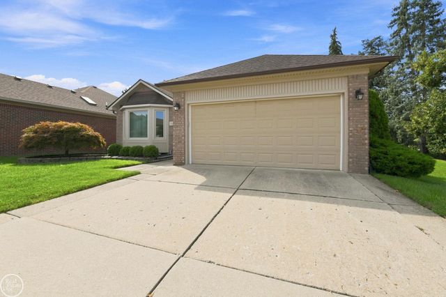 7028 Copper Creek Drive, Washington, MI 48094