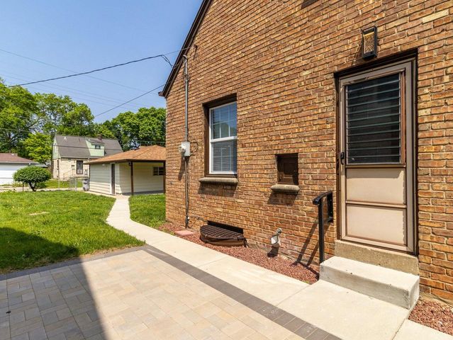 4355 N 42nd STREET, Milwaukee, WI 53216