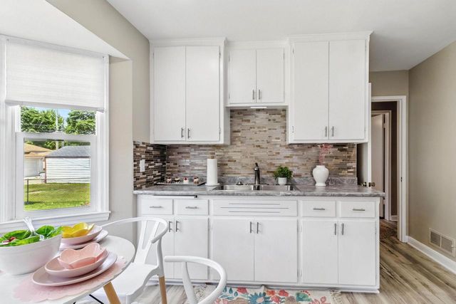 4355 N 42nd STREET, Milwaukee, WI 53216