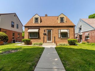 4355 N 42nd STREET, Milwaukee, WI 53216