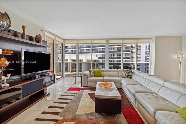 1800 S Ocean Dr 1005, Hallandale Beach, FL 33009