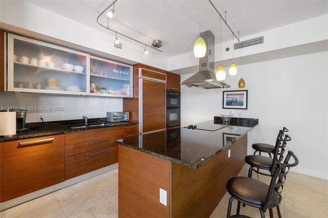1800 S Ocean Dr 1005, Hallandale Beach, FL 33009