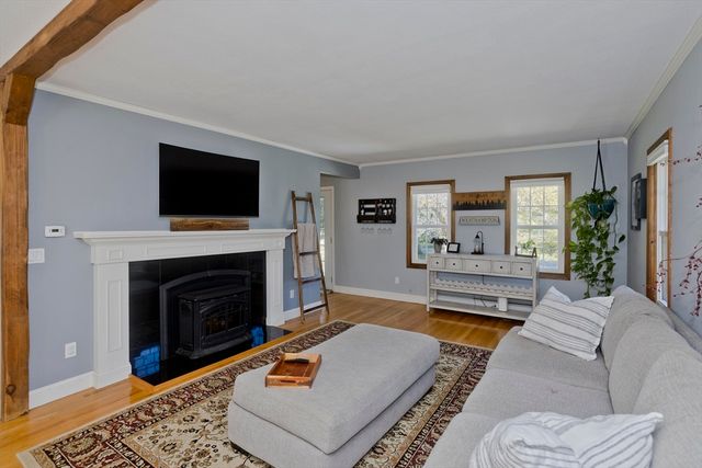 275 Northwest Rd, Westhampton, MA 01027