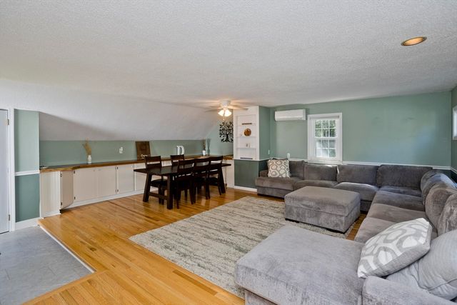275 Northwest Rd, Westhampton, MA 01027