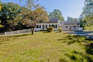 275 Northwest Rd, Westhampton, MA 01027