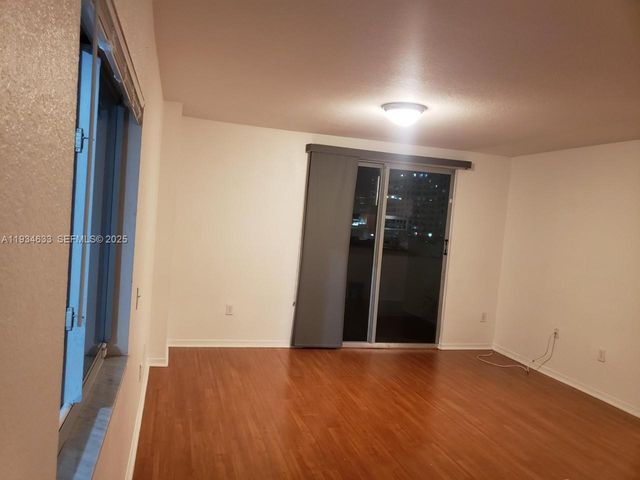 36 NW 6th Ave 906, Miami, FL 33128