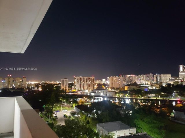 36 NW 6th Ave 906, Miami, FL 33128